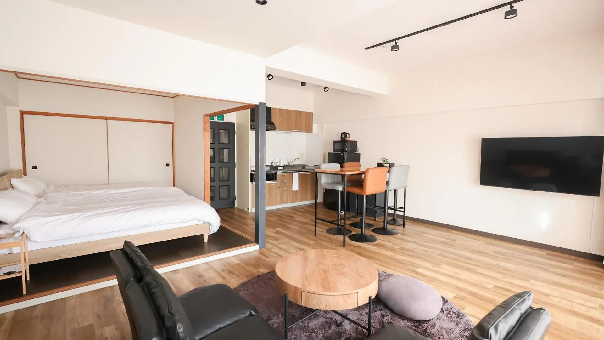 Apartment River West Hiroshima Japan